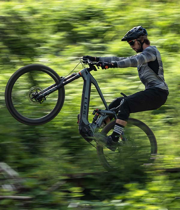 Clicca qui per vedere tutte le nostre mountain bike elettriche full.